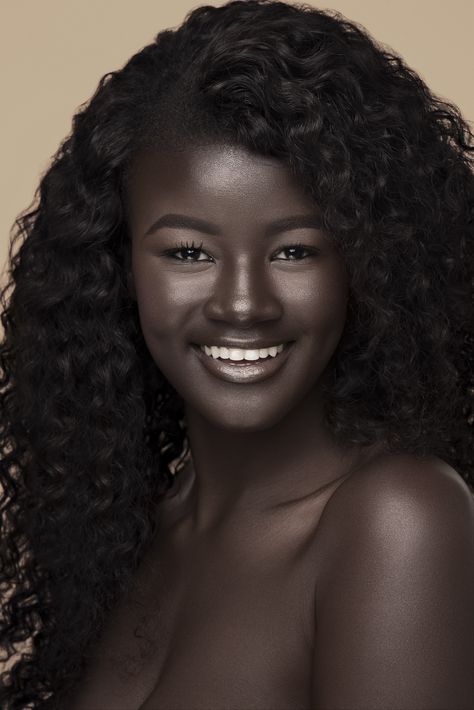 Senegalese model Khoudia Diop has learned to embrace her skin tone—even coining a new nickname for herself that celebrates her dark complexion: Melanin Goddess. Dark Skin Models, Dark Skin Tones, Foto Langka, Makeup Tip, Dark Skin Beauty, Melanin Beauty, Beautiful Dark Skin, Dark Skin Tone, Dark Skin Women