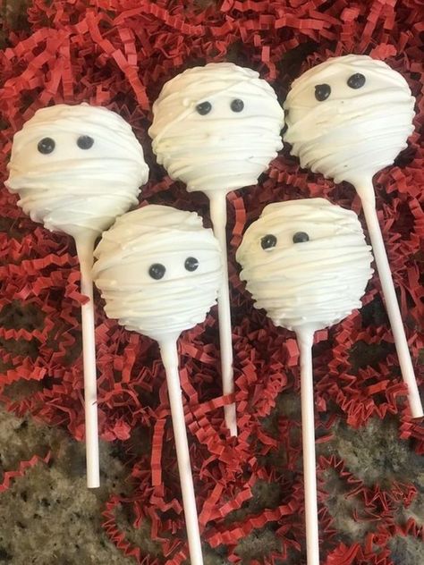 Fall Sweet Treats, 4th July Cake, Cake Pops Bouquet, Cake Pops Designs, Easy Cake Pops, Cake Pop Cake, Halloween Sleepover, Pasteles Halloween, Pumpkin Cake Pops