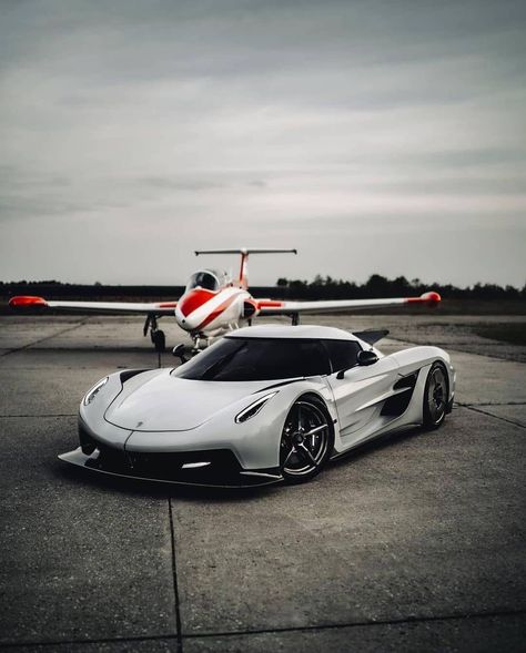 💎SuperCars [20k]💎 on Instagram: “Plane or Car...Which one are you taking ----------------------------------------- ⚠️Please Read⚠️ The instagram algorithm works as…” Exotic Sports Cars, Koenigsegg Jesko Absolut, Koenigsegg Jesko, Luxury Sports Cars, Luxurious Lifestyle, Cool Car Pictures, Custom Gundam, Super Luxury Cars, Unique Cars