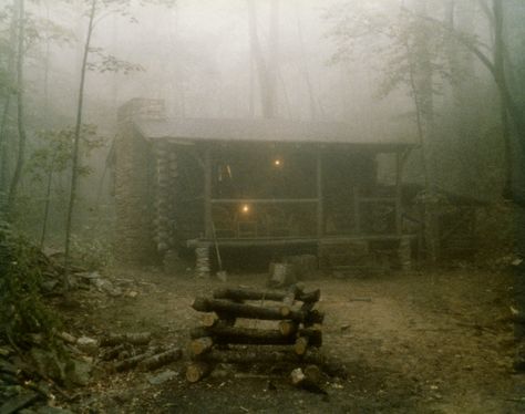 PRX » Piece » Horror in the Hills Nature, Fog Images, Scary Woods, House Forest, Old Cabin, Cabin Aesthetic, Secluded Cabin, Forest Cabin, Morning Fog