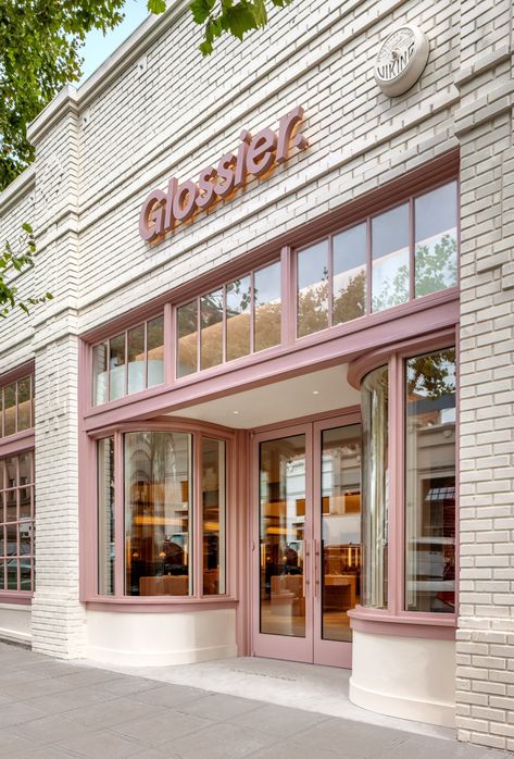 Glossier Pop Up, Boutique Exterior, Boutique Store Front, Style Salon, Pink Furniture, Retail Signage, Store Design Boutique, Storefront Design, Minimal Architecture