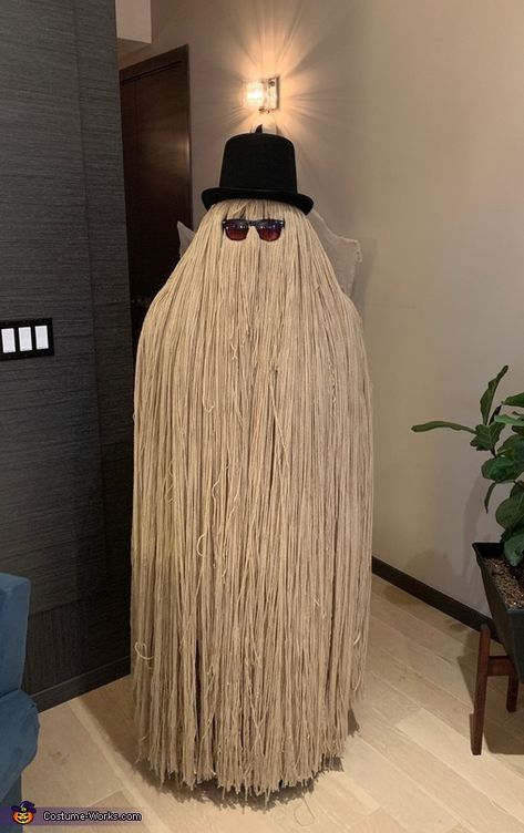 Diy Homeless Costume, The Adams Family Halloween Costumes, Adams Family Costume Ideas, Cousin Itt Diy Costume, Diy Adams Family Costume, The Adams Family Costumes, Adams Family Halloween Costumes, Proud Family Costume, Holoween Costums Ideas