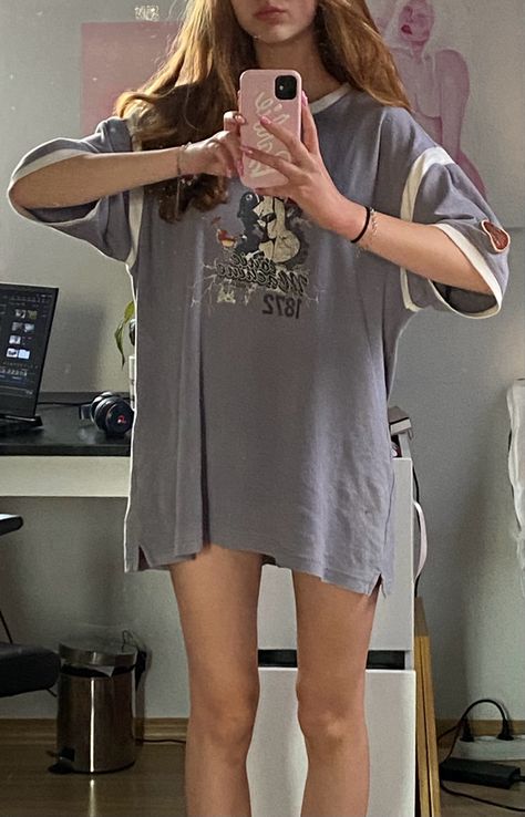 Really Oversized Shirt, Big Tee Aesthetic, Big T Shirt Pajamas, Huge T Shirt Outfit, Oversized Pajamas Aesthetic, Big Shirt Pajamas Aesthetic, Cute Outfits Oversized Shirts, Sleep Shirt Aesthetic, Oversized Coquette Outfit