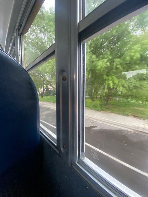 Bus Window Seat Photography, Morning Bus Ride Aesthetic, School Bus Ride Aesthetic, Bus Rides Aesthetic, Bus Ride With Friends, Bus Window Aesthetic, Romantizing Your Life, Bus Window View, Bus Photo Aesthetic