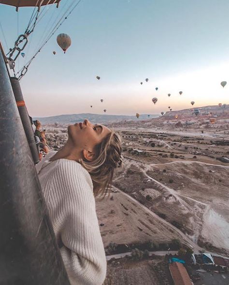 Hot Air Balloons Photography, Balloons Photography, Istanbul Photography, Hot Air Balloon Festival, Forces Of Nature, Hot Air Balloon Rides, Air Balloon Rides, Foto Inspiration, The Landscape