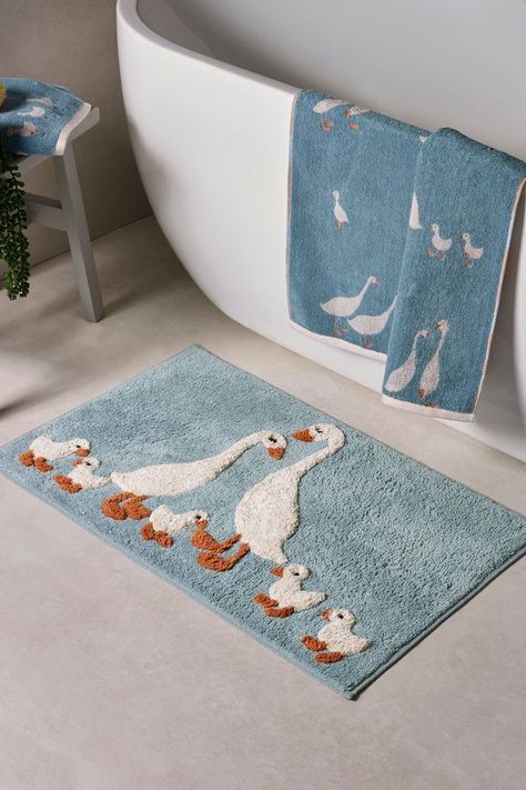 Runner Bath Mat, Bath Mat Ideas Bathroom, Blue Bath Mat, Hm Home, Uni Room, Bathroom Themes, Blue Bathroom, Dream House Decor, Kids' Bathroom