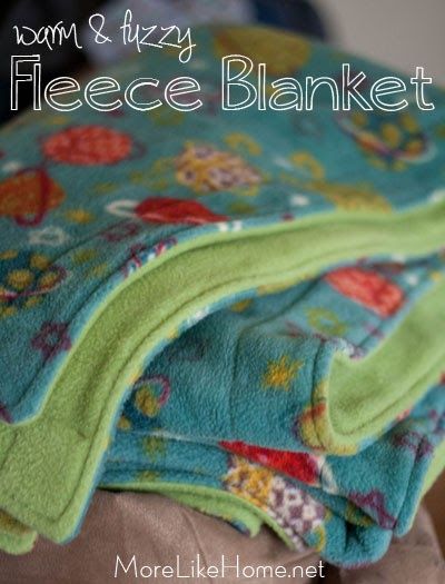 You may have noticed it's still winter. At our house winter means a raging battle over our most beloved fleecy blanket. It's so cozy warm an... Sewing Projects Blankets, Blanket Diy Fleece, Baby Blanket Diy, Sewing Blankets, Sew Tips, Fleece Projects, Fleece Quilt, Diy Baby Blanket, Sewing Fleece