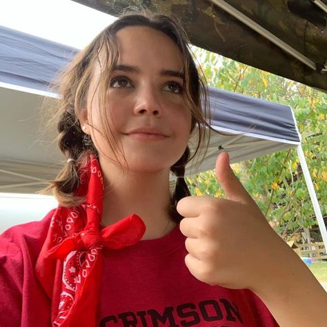 Pretty Little Liars, Bailee Madison, A Week Away, No Context, Poor Children, Hallmark Movies, Hallmark Channel, Photo Video, Inspirational Women