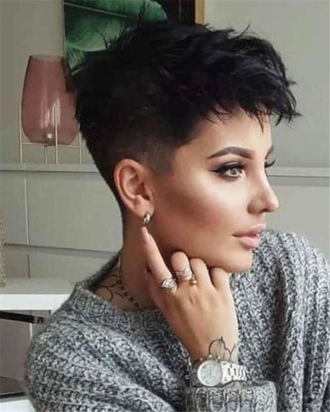 Funky Short Hair, Short Hair Pixie Cuts, Pixie Haircut For Thick Hair, Bangs Short, Short Hair Trends, Short Hair Undercut, Short Grey Hair, Super Short Hair, Short Hairstyles For Thick Hair