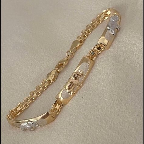 Shop johannamarilyn's closet or find the perfect look from millions of stylists. Fast shipping and buyer protection. NEW! Beautiful elephant filigree bracelet. Lovely detailing & shine! Our jewelry is crafted with 10 layers of solid 18k gold ✨ •Water resistant •Won’t tarnish/change color •Hypoallergenic •Nickel free •7.5 inches •Base metal: brass •Composition: 18k gold filled •Brand new in box *Hablamos español*