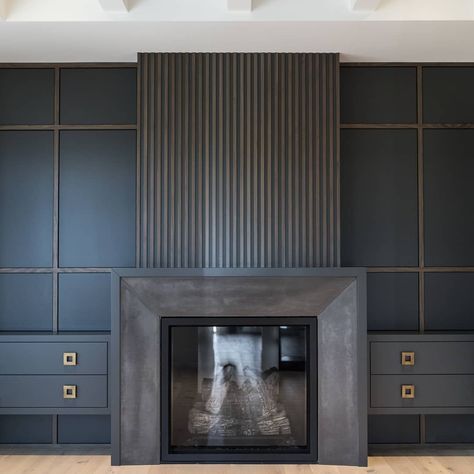 Rockwood Custom Homes on Instagram: “We are in love 🥰 with this wall that features a fireplace with architectural concrete surround, accent wood strapping/paneling and metal…” Interesting Mantles, Modern Wood Fireplace Surround, Custom Fireplace Mantle, Wood Fireplace Surround, Gas Fireplace Ideas Living Rooms, Wood Fireplace Surrounds, Wallpaper Fireplace, Fireplace Inspiration, Art Deco Fireplace