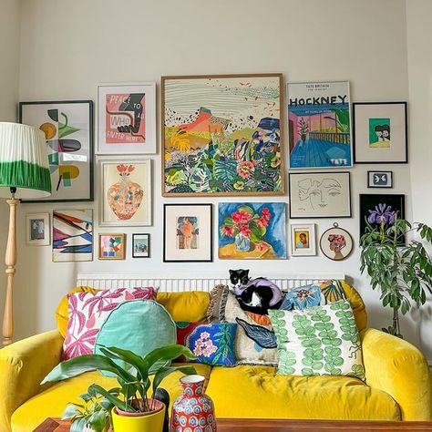 Yellow Floral Sofa Living Room, Kitschy Gallery Wall, Small Art Wall, Gallery Wall For Bedroom, Eclectic Interior Design Vintage Bedroom, Colourful Picture Wall, Cosy Bright Living Room, Funky Gallery Wall Living Room, Colorful Frames On Wall