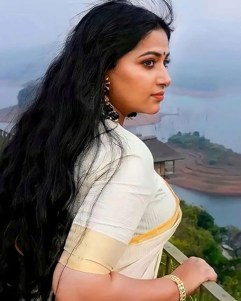 Mollywood Clicks ™ (@mollywood_clicks) • Instagram photos and videos Long Hair Styles, Actresses, Indian Eyes, Beautiful Saree, Beautiful Indian Actress, Beautiful Face, Indian Actresses, Cool Photos, Beautiful Women