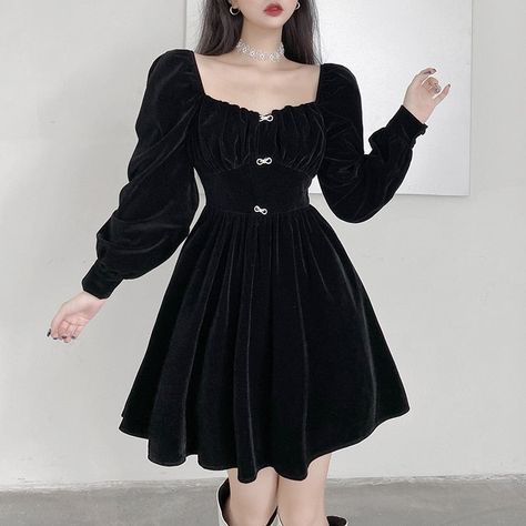 Material: Spandex, Polyester S: Bust - 76cm/ Length - 78cm/ Waist - 66cm/ Sleeve - 64cm M: Bust - 80cm/ Length - 79.5cm/ Waist - 70cm/ Sleeve - 65cm L: Bust - 84cm/ Length - 81cm/ Waist - 74cm/ Sleeve - 66cm Mini Dress Party Outfit, Dress Party Outfit, Pleated Party Dress, Vestidos Retro, Vintage Mini Dresses, Aesthetic Dress, Vintage Black Dress, Black Dress With Sleeves, Off Shoulder Fashion