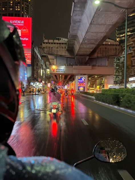 traffic, cars, rain, bike, late night, busy road, bangkok, city, october aesthetic, autumn scenery Bangkok Night Aesthetic, Thailand Night, Thailand Aesthetic, Asian City, October Aesthetic, Night Bike Ride, Busy Road, Thai Travel, Khao San Road