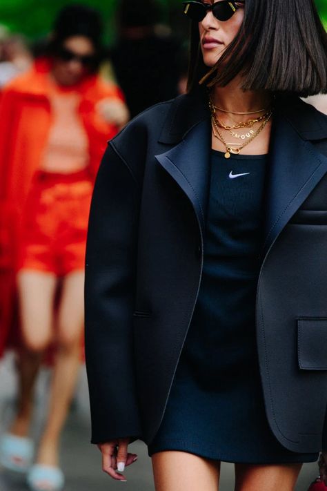 Tailored Street Style, Milan Fashion Week Street Style 2023, Milan Street Style 2022, Current Fashion Trends 2023, Fashion Week Looks, Street Style Black, Area Fashion, Street Style 2023, Milan Fashion Week Street Style