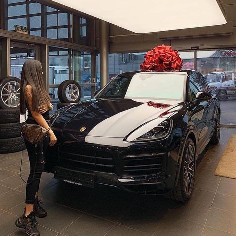 Most Luxury Things on Instagram: “The porche or the girl? #porch #porchepanamera #porche911 #porchecayenne #luxurycars #luxurylifestyle #lux #blackporche #girls #mood #money…” Car Valentine, Porche Car, Cars Cheap, Car Riding, Riding Aesthetic, Ride Aesthetic, Jaguar Auto, Modded Cars, Cars Video