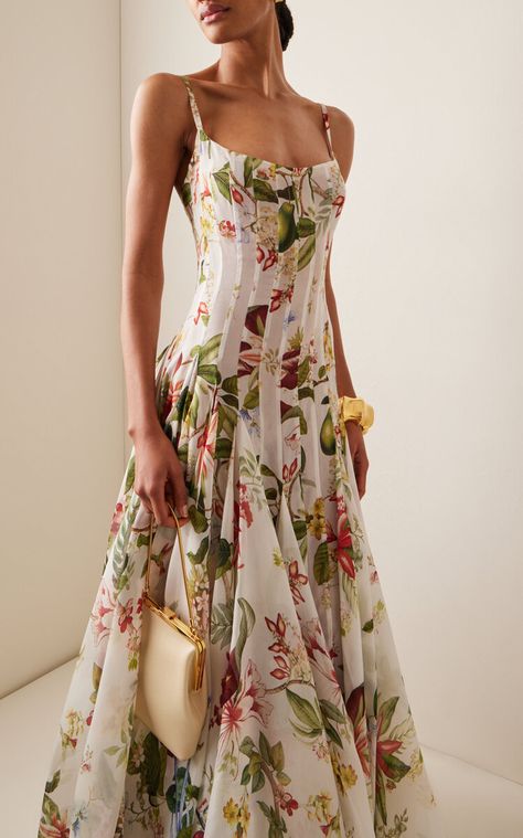 Floral & Fauna Silk Gazar Maxi Dress By Oscar De La Renta | Moda Operandi Italian Summer Dress, Silk Gazar, Dorothy Dandridge, Mode Kimono, Ținută Casual, Looks Street Style, Chiffon Maxi Dress, Mode Inspiration, Fancy Dresses