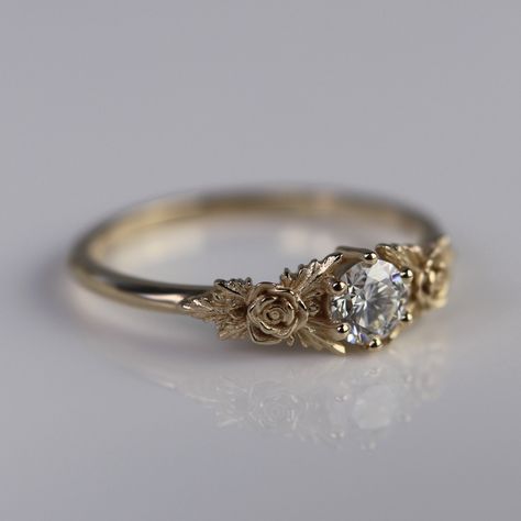 Gold Rose Ring, Cute Promise Rings, Pretty Engagement Rings, Dream Wedding Ring, Cute Engagement Rings, Ring Inspired, Future Engagement Rings, Traditional Diamond, Dream Engagement Rings