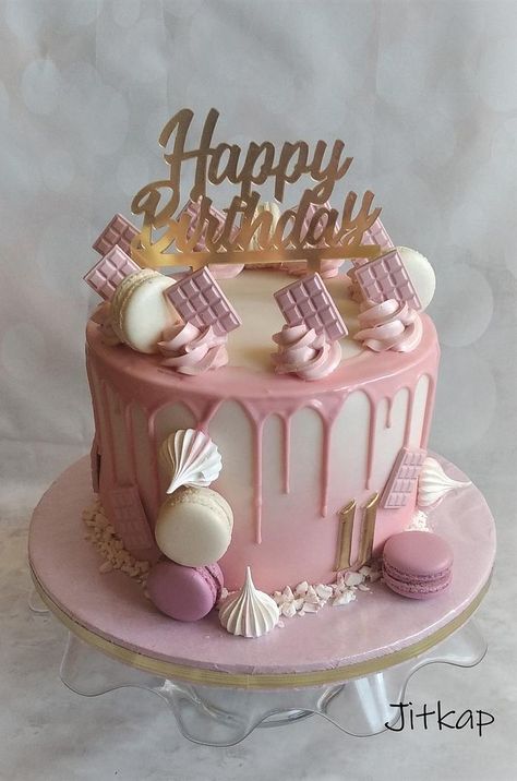 Bolo Tumblr, Tårta Design, 14th Birthday Cakes, Teen Cakes, Candy Birthday Cakes, 10 Birthday Cake, 13 Birthday Cake, Sweet 16 Birthday Cake, Birthday Cakes For Teens