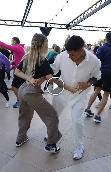 Paolo and Alina Exemplify Cuban Salsa Spirit at a Dance Congress Party Salsa Dance Aesthetic, Salsa Dancing Aesthetic, Cuban Salsa Dancing, Cuban Dancing, Latin Dance Aesthetic, Cuban Aesthetic, Salsa Dance Video, Cuban Dance, Salsa Videos