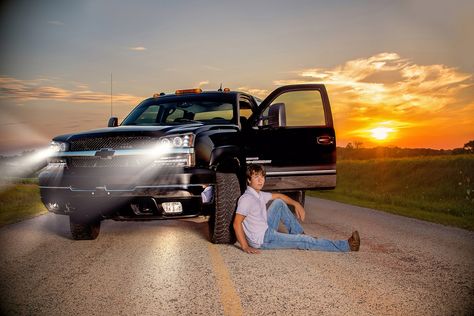 Guys Senior Pics With Truck, Senior Pic With Truck, Senior Pictures With Pickup Truck, Pictures Of Cars Photography, Car Guy Senior Pictures, Pictures With Your Car Photo Ideas, Senior Picture Ideas With Vehicles, Truck Photoshoot Men, Senior Pictures In Memory Of Loved Ones