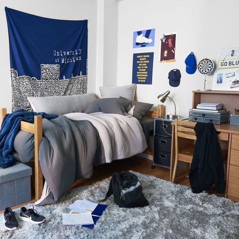 Room Ideas for Guys - Guys Dorm Room Ideas | Dormify Elegant Dorm Room, Guy Dorm, Guy Dorm Rooms, College Dorm Room Ideas, Boys Dorm Room, College Bedroom Apartment, Chambre Inspo, Dorm Room Wall Decor, Dorm Design