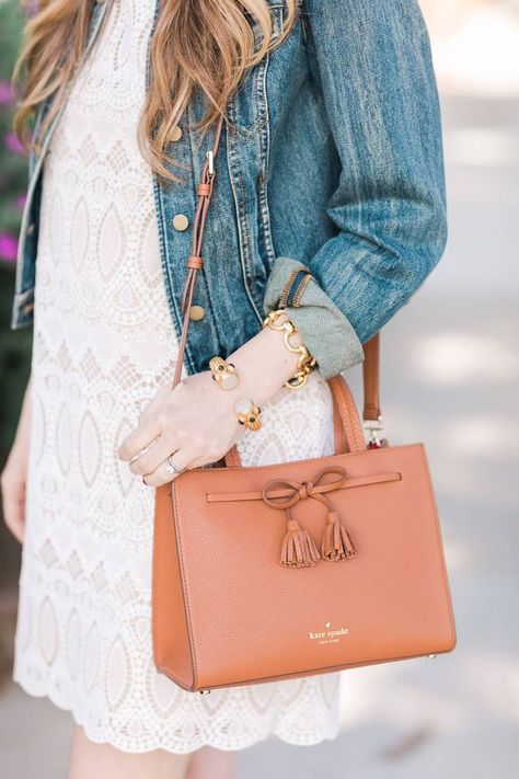 obsessed with this small brown leather bag with the bow tassel - kate spade small isobel bag Cheap Purses, Popular Handbags, Diy Handbag, Unique Purses, Handbag Organization, Diy Purse, Cute Handbags, Handbags Casual, Boho Purses