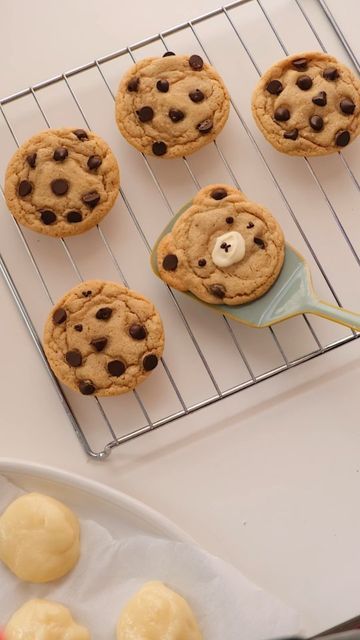 Coquette Recipes, Kawaii Cookies, Soft Cookie Recipe, Chocolate Chip Cupcakes, Cupcake Cake Designs, Soft Chocolate Chip Cookies, Cute Baking, Yummy Comfort Food, Sweet Snacks Recipes