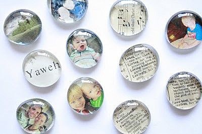 Gifts of gratitude for grandparents Photo Christmas Gifts, Picture Magnets, Diy Magnets, Presente Diy, Glass Magnets, Navidad Diy, Cadeau Diy, Diy Glass, Glass Gems