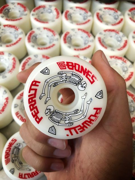 Powell-Peralta G-Bones 64mm 97a Skateboard wheels. Designed by George Powell in 1988 Skateboard Wheels Art, Skater Art, Wheel Board, Skateboard Wheel, Classic Skateboard, Skateboarding Tricks, Old School Skateboards, Skateboard Deck Art, Vintage Skate