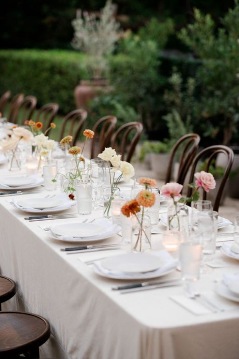 Long Wedding Table Decorations, Long Table Decorations, Matthew Moore, Wedding Venues In Texas, Outdoor Wedding Tables, Bud Vases Arrangements, Bud Vases Wedding, Minimalist Wedding Reception, Bud Vase Centerpiece