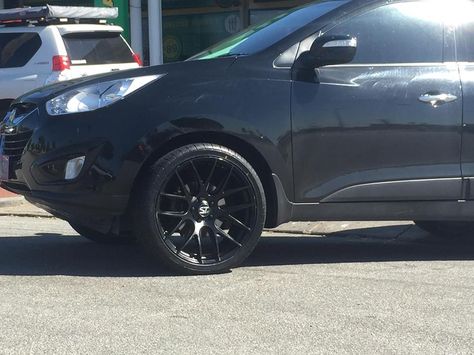 nice Hyundai IX35 rolling out on 20'' OX 111 wheels. Ox, Hyundai Ix35, Suv Car, Suv, Vehicles