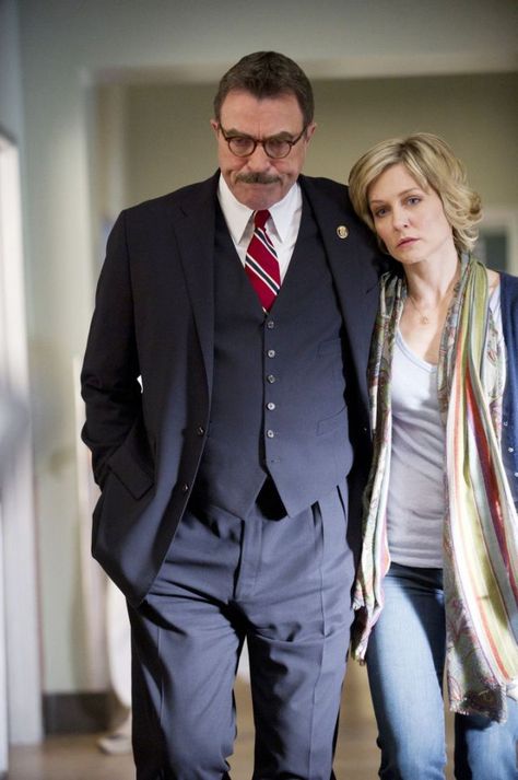 Why Did Amy Carlson Really Leave 'Blue Bloods'? Tom Selleck Blue Bloods, Frank Reagan, Blue Bloods Tv Show, Amy Carlson, Jesse Stone, Blood Photos, Magnum Pi, Donnie Wahlberg, Tom Selleck