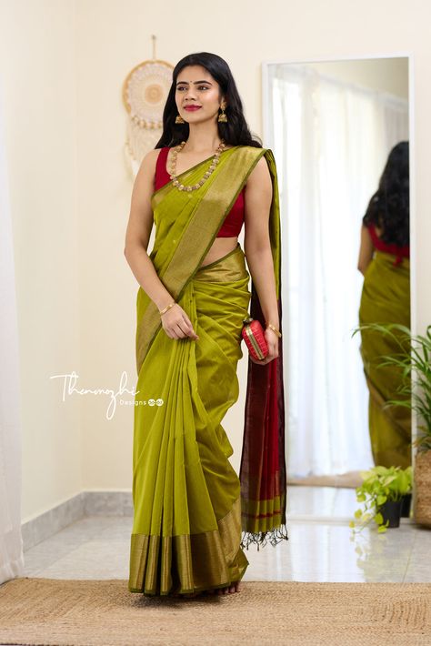 South Indian Bride Saree, Simple Saree Designs, Cotton Saree Blouse Designs, New Saree Designs, Cotton Saree Blouse, Saree Wearing Styles, Fashionable Saree Blouse Designs, Traditional Blouse Designs, Fancy Sarees Party Wear