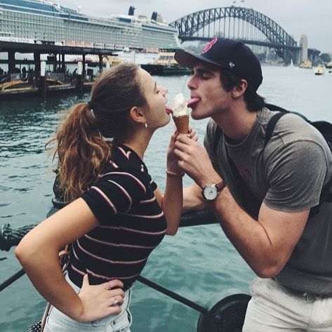 Joey King on Instagram: “Rule number #7- you always have to forgive your best friend if they give you ice cream 🍦 ;) #thekissingbooth” Paros, Noah And Elle, Joey King, Cute Couple Quotes, Kissing Booth, 90's Fashion, Boyfriend Goals, Billionaire Boys Club, Future Boyfriend