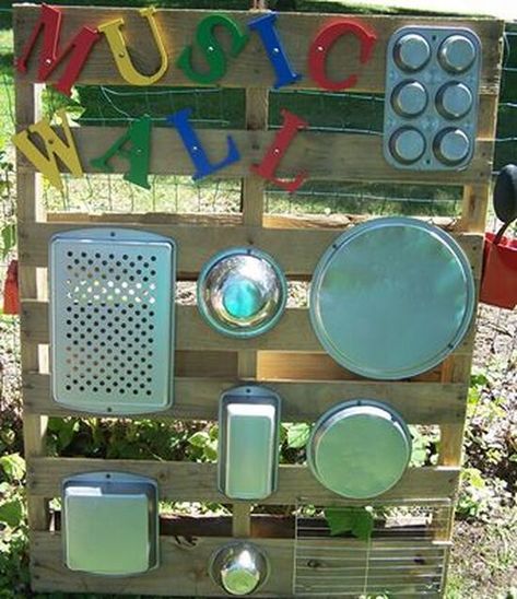 Create an Outdoor Music wall - Pre-K Printable Fun Diy Daycare Ideas, Daycare Playground, Preschool Playground, Toddler Playground, Outdoor Play Space, Outdoor Learning Spaces, Outdoor Play Spaces, Toddler Outdoor, Outdoor Play Areas