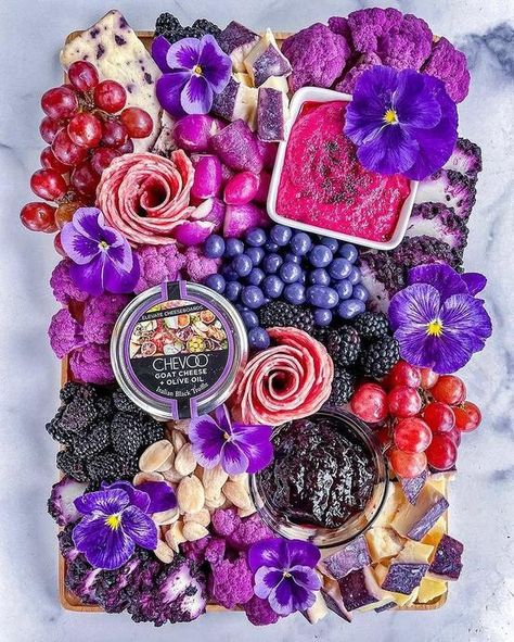 Princess Charcuterie Board, Purple Charcuterie Board, Purple Party Foods, Pink Charcuterie Board, Purple Foods, Pink Platter, Pink Obsessed, Charcuterie Party, Party Tray