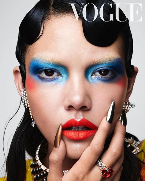 Vogue Editorial, Beauty Editorial Makeup, Natural Beauty Face, Vogue Makeup, Vogue Photography, Vogue Taiwan, Mode Glamour, High Fashion Makeup, Fine Jewelery