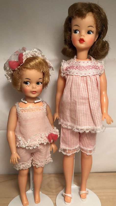 Tammy Doll Clothes, 1960s Dolls, Vintage Christmas Toys, Tammy Doll, Sindy Doll, Victorian Dolls, Doll Collection, Creepy Dolls, Old Dolls