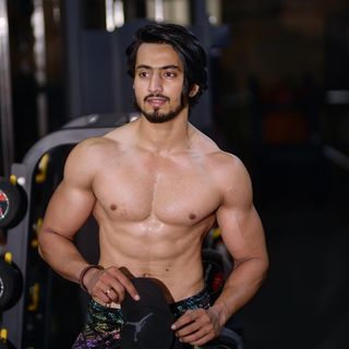 FAISAL SHAIKH (@mr_faisu_07) • Instagram photos and videos Faisal Shaikh, Mr Faisu, Im Waiting For You, Portrait Photography Men, Beautiful Italian Women, O Brian, Editing Background, Beautiful Smile Women, Actor Photo