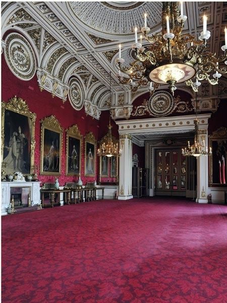 Royal Wedding Venue, Inside Buckingham Palace, Buckingham Palace London, Study English, Palace Interior, Castles Interior, Most Haunted Places, Royal Residence, Prince William And Kate