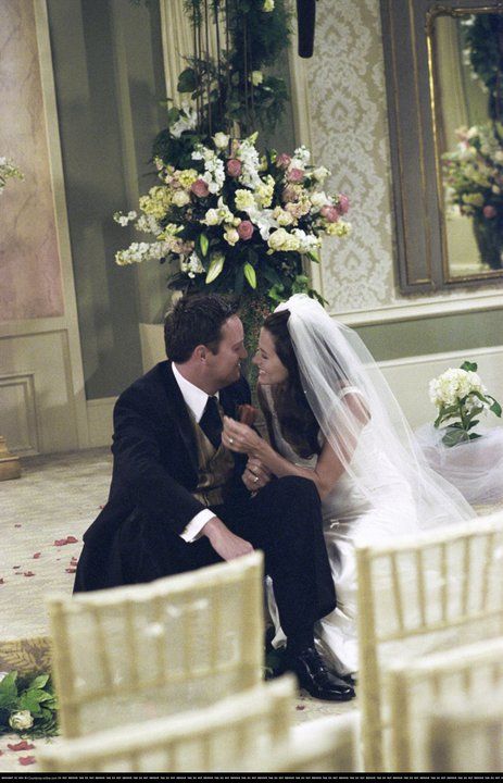 Chandler And Monica Wallpapers, Mondler Friends Wallpaper, Mondler Friends, Chandler Monica, Friends Monica, Friends 1994, Friends Best Moments, Monica And Chandler, Chan Chan