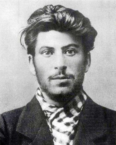 33 Photos of Famous People When They Were Young 6 Famous Historical Figures, Joseph Stalin, Rare Historical Photos, Ap World History, Ideal Shape, Bags Online Shopping, Out Of Love, Stylish Handbags, Training Your Puppy
