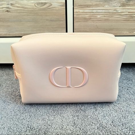 Dior Neoprene Large Cosmetic Pouch Dior Makeup Bag Pink, Pink Dior Makeup Bag, Dior Pink Makeup Bag, Pink Makeup Pouch, Christian Dior Makeup Bag, Makeup Bag Dior, Dior Cosmetic Bag, Luxury Makeup Bag, Dior Pouch Bag