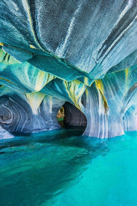 Marble Caves Chile, Marble Caves, Patagonia Chile, Chile Travel, Belle Nature, Waterfall Hikes, Pan American, Lake Pictures, Hong Kong Travel