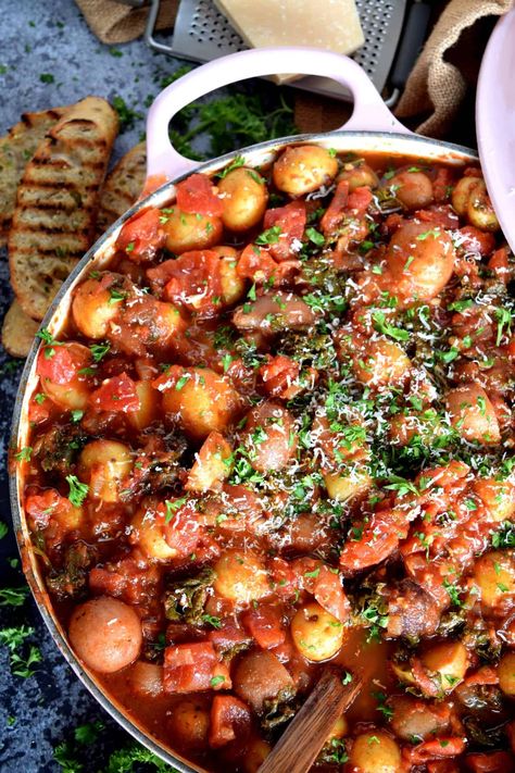 Potato Tomato Recipe, Sausage Potatoes And Peppers, Braised Potatoes, Crockpot Sausage And Potatoes, Tomato Side Dishes, Italian Potatoes, French Potatoes, Tomato Dishes, Ham Potato