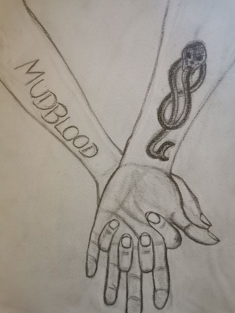 A Fanart from Dramione, a not canon couple from Harry Potter Drawing Harry Potter Sketches, Dramione Drawings, Cute Harry Potter Drawings Easy, Easy Drawings Harry Potter, Harry Potter Drawings Sketches Easy, Harry Potter Sketch Ideas, Harry Potter Drawing Ideas Sketches, Lover Drawing Couple, Harry Potter Sketches Easy