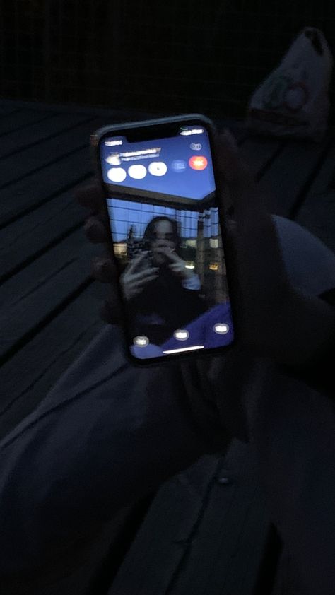 Facetiming Aesthetic, Facetime Friends Aesthetic, Facetiming Boyfriend, Facetime Boyfriend, Night Person Aesthetic, Sneaky Link Aesthetic, Facetime Aesthetic, Natasha Core, Boyfriend Night