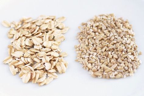 A Guide to Choosing, Soaking, and Cooking Oats! Homemade Horse Treats, Raw Oats, Nourishing Traditions, Chia Seed Recipes, Horse Treats, Steel Cut Oats, Healthy Oatmeal, Hash Browns, Cooking Basics